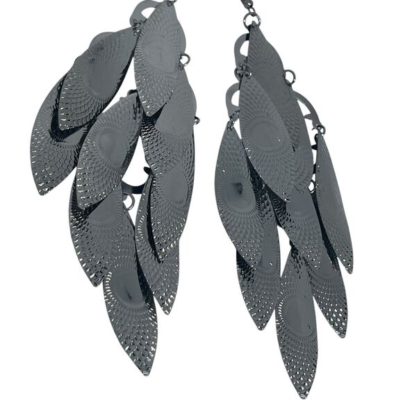 Black Tone Statement Earrings Leaf Drop Floral Dangle Style Intricate Fashion - Picture 8 of 9